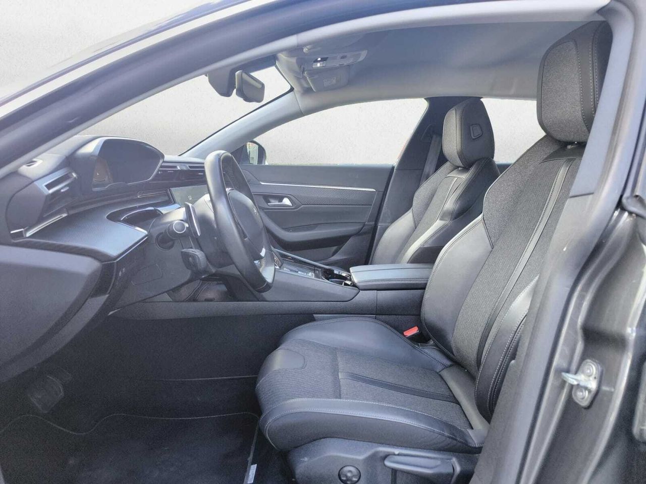 Peugeot 508 Hybrid SW ALLURE  225 e-EAT8  - Foto 2