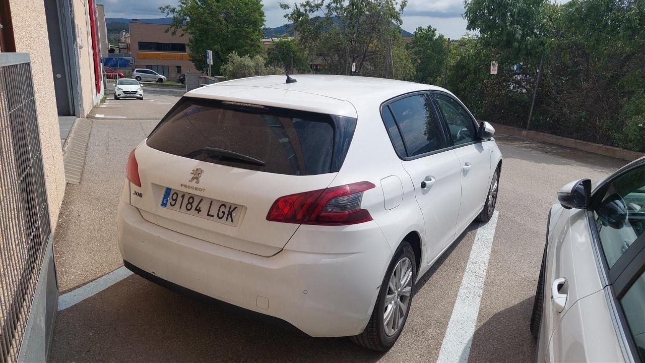 Peugeot 308 STYLE BLUE HDI 100 CV  - Foto 2