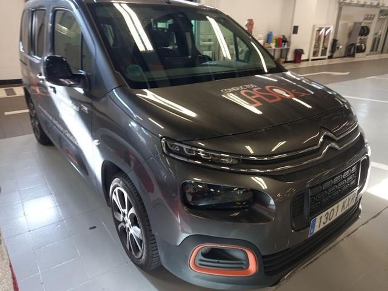 Citroën Berlingo TALLA M BLUE HDI 130 CV SHINE  - Foto 2