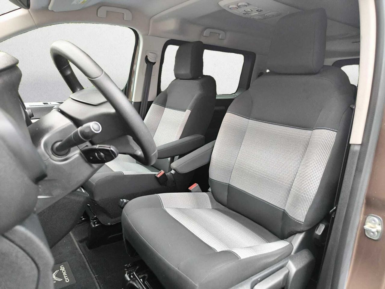 Citroën Spacetourer TALLA M FEEL LLANTA 17