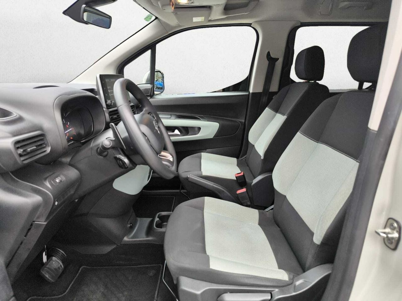 Citroën Berlingo TALLA XL BLUE HDI 130 CV EAT8 FEEL  - Foto 2