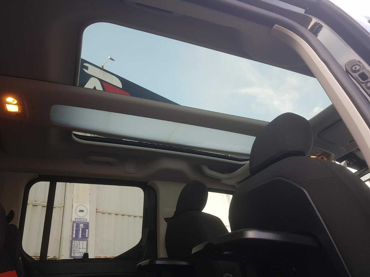 Citroën Berlingo TALLA M BLUE HDI 130 CV SHINE + TECHO PANORAMICO  - Foto 2