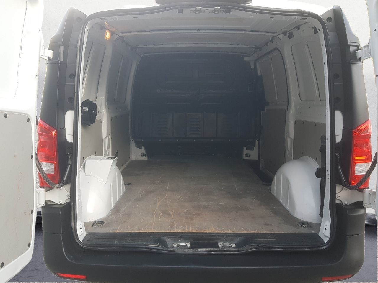 Mercedes Vito 110 CDI FG COMPACTO  - Foto 2