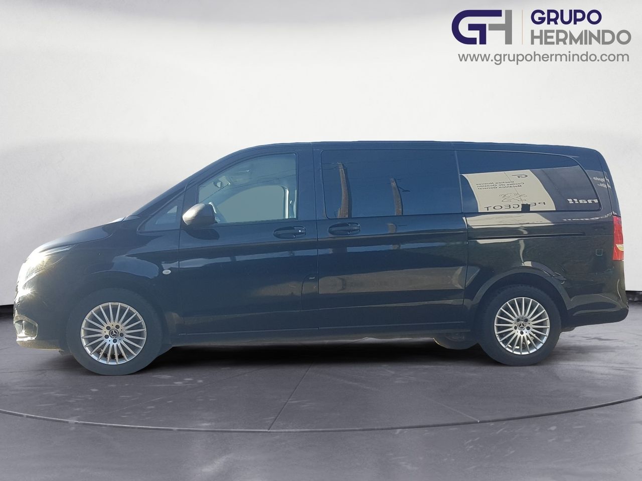 Mercedes Vito 114 CDI TOURER PRO LARGA 7G 9 PLAZAS  - Foto 2