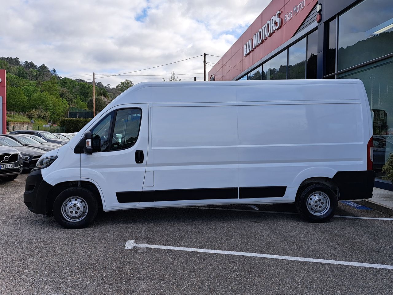 Peugeot Boxer FG 335 L3 H2 BLUE HDI 140 CV 6 VEL  - Foto 2