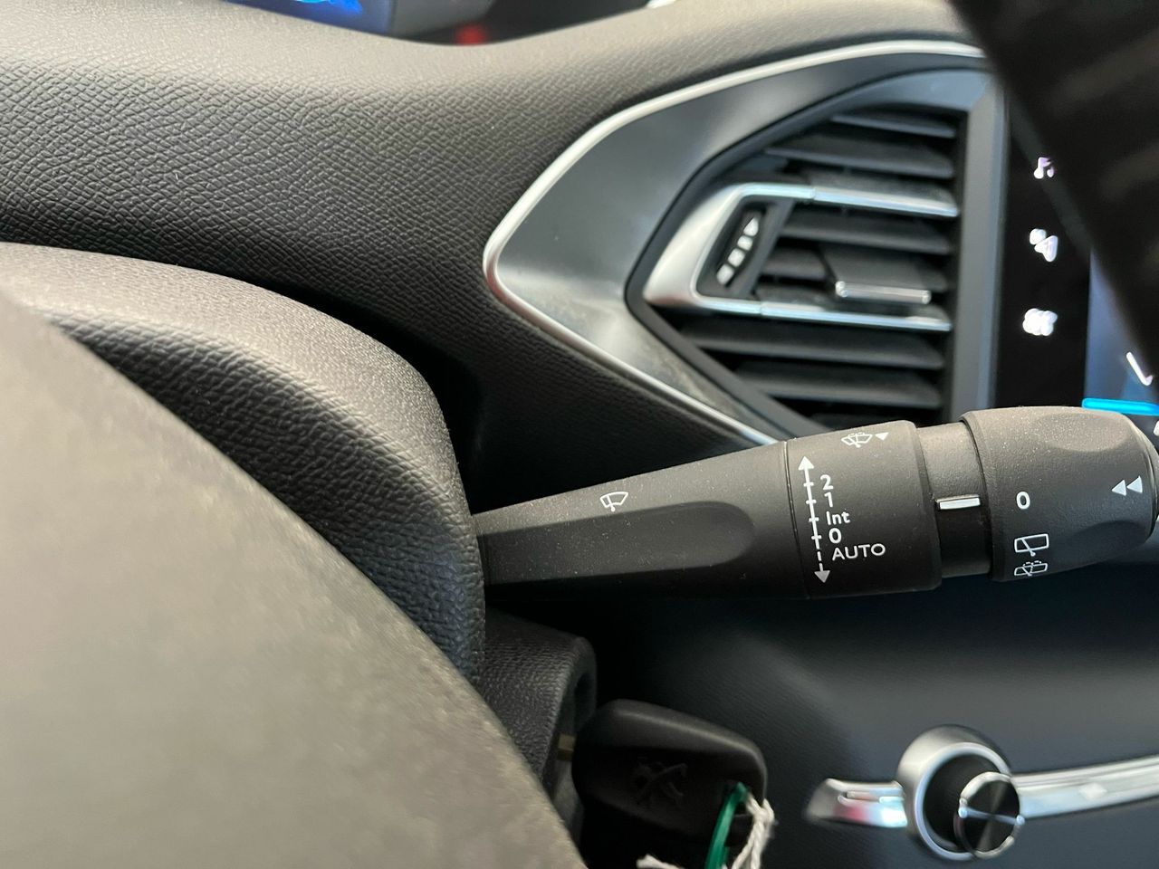 Peugeot 308 ACTIVE PACK HDI 100 CV  - Foto 2
