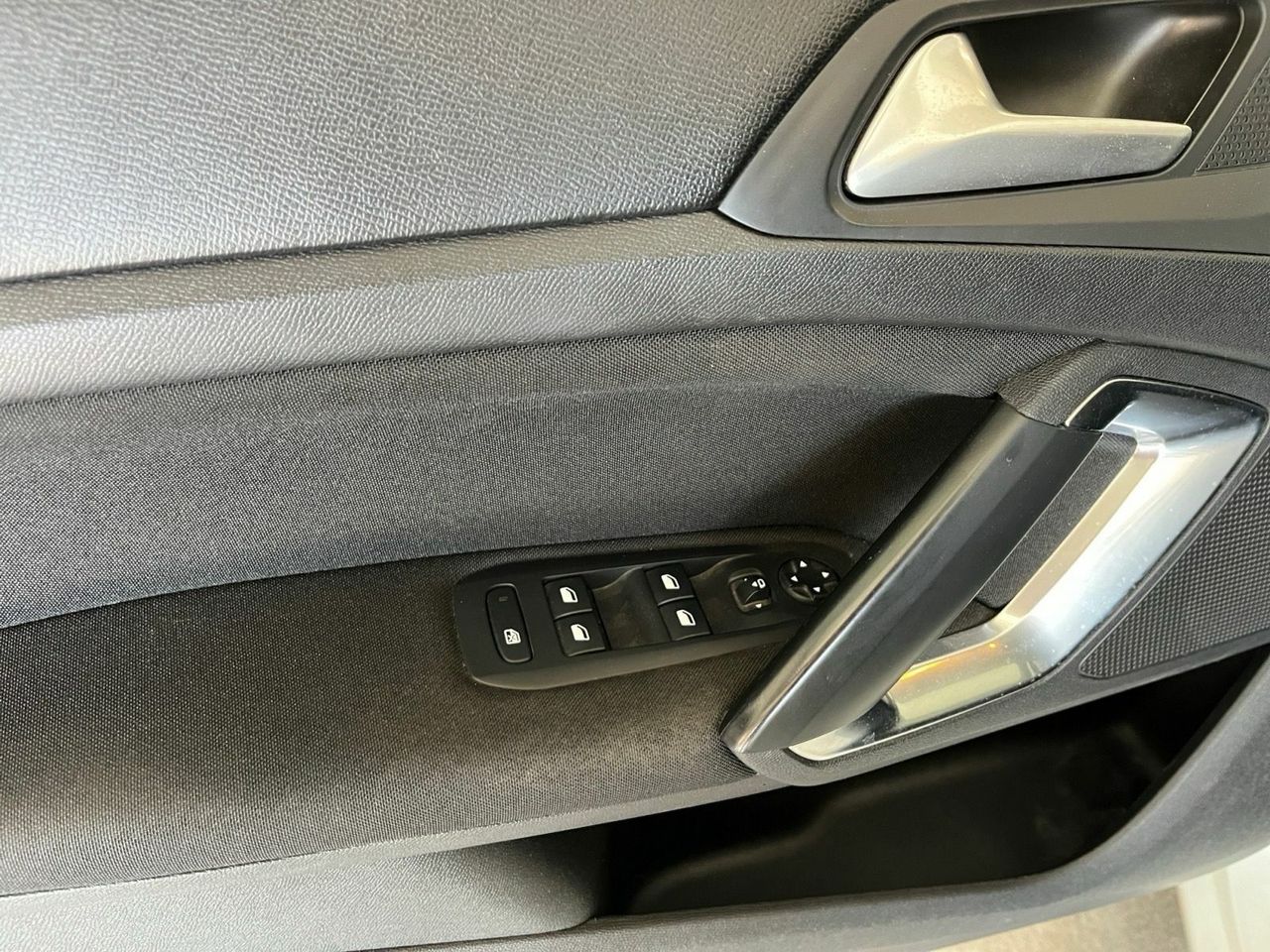 Peugeot 308 ACTIVE PACK HDI 100 CV  - Foto 2