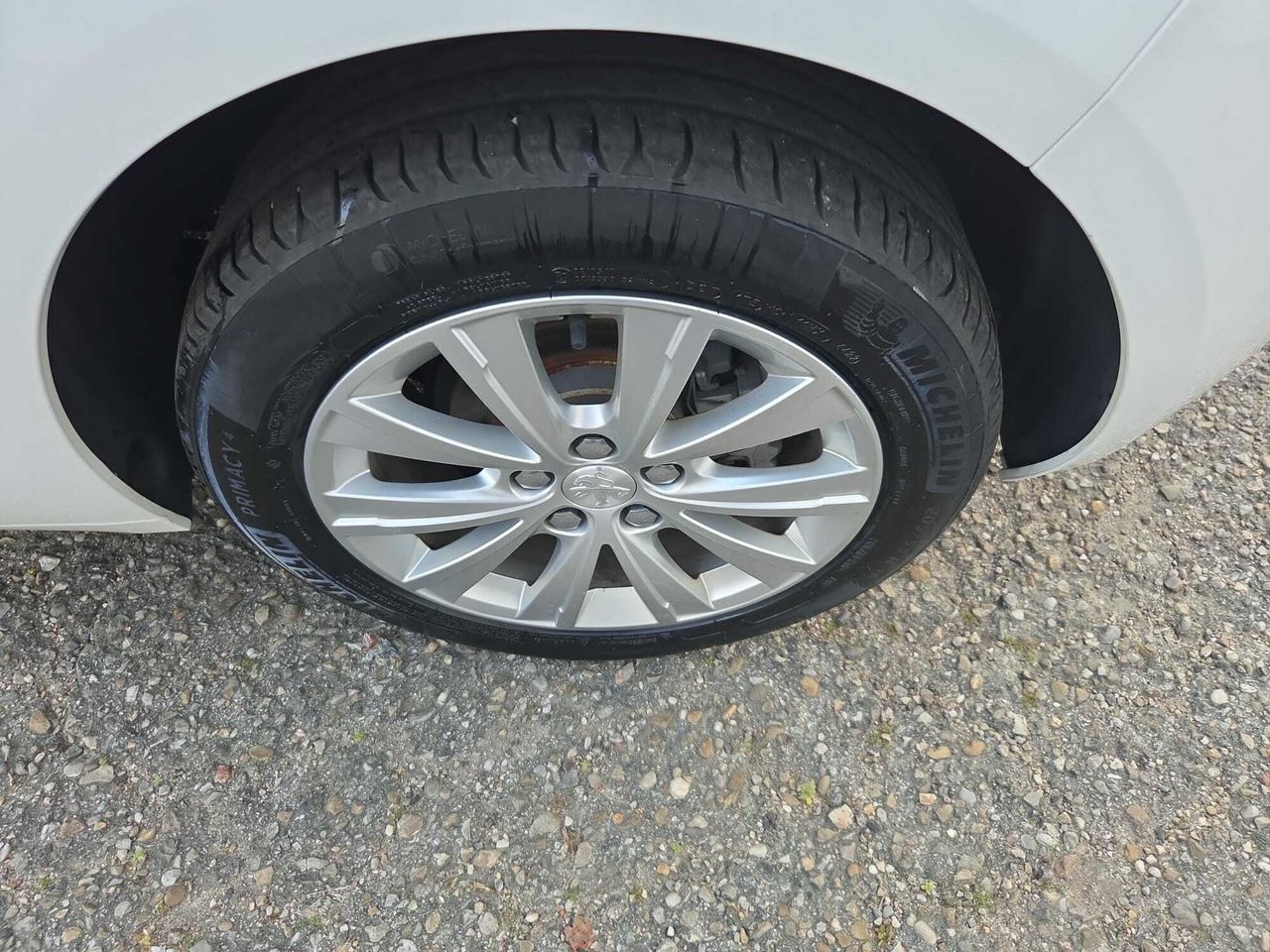 Peugeot 308 STYLE BLUE HDI 100 CV  - Foto 2