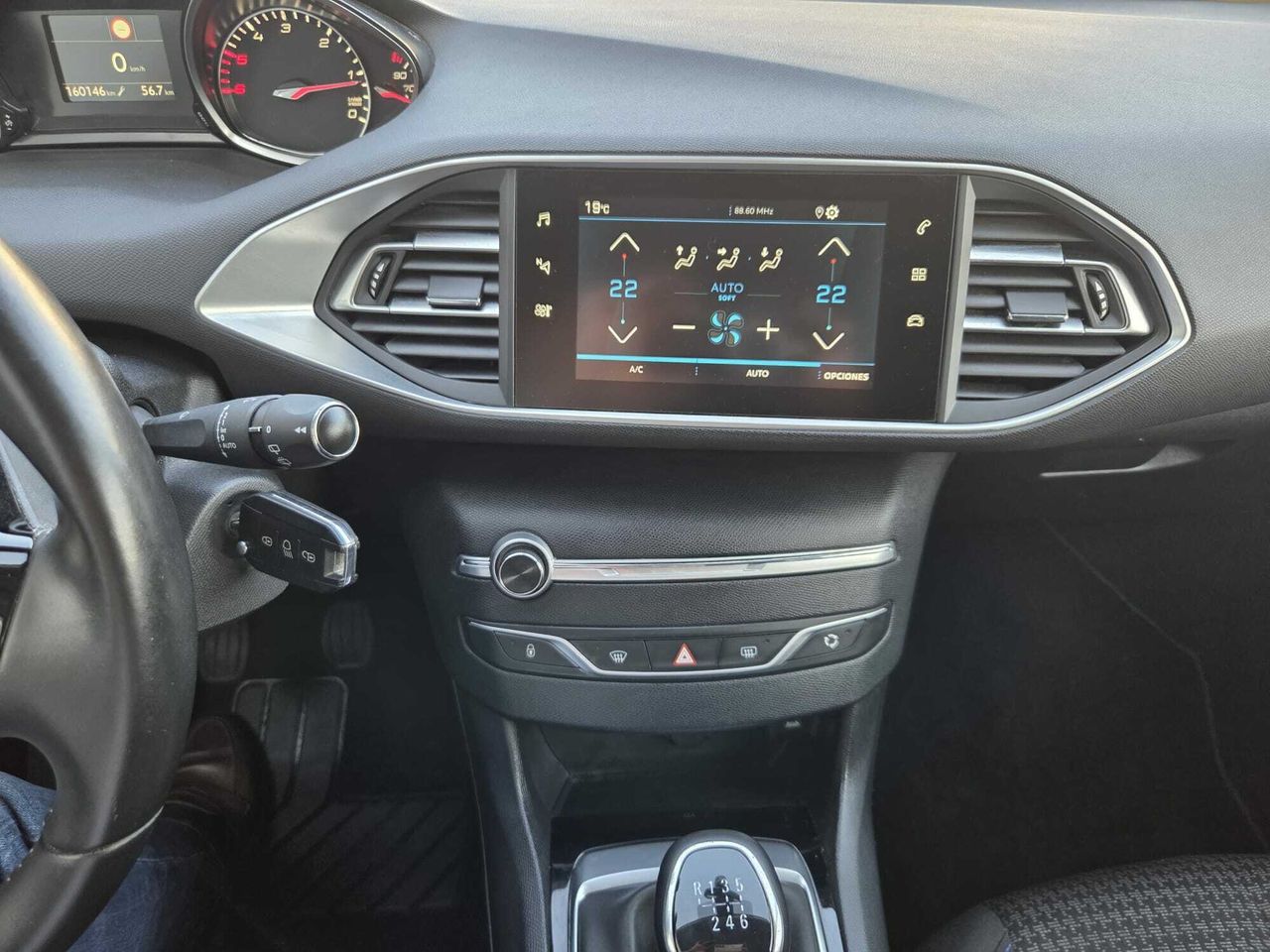 Peugeot 308 STYLE BLUE HDI 100 CV  - Foto 2