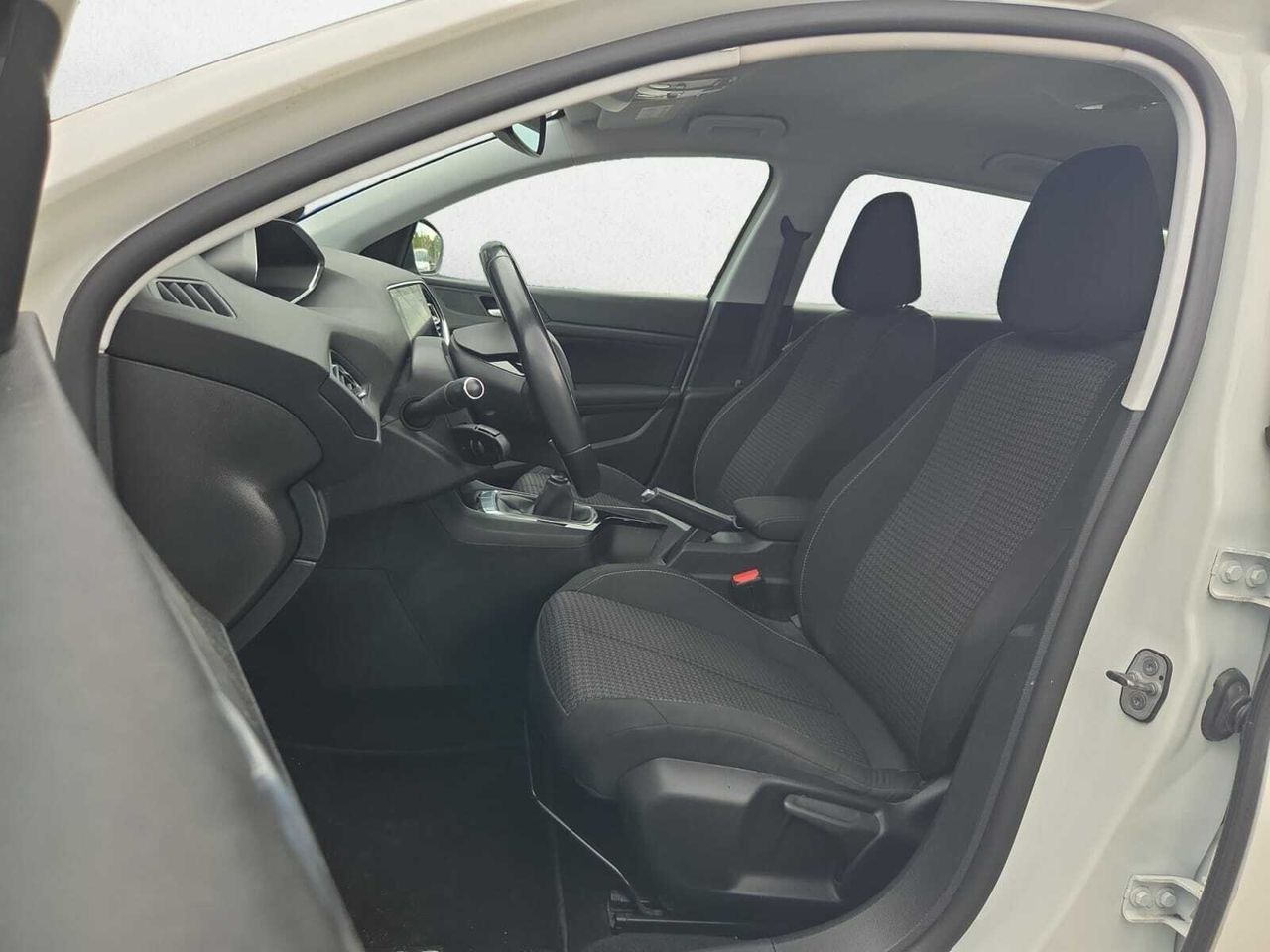 Peugeot 308 SW ACTIVE PACK BLUE HDI 130 CV  - Foto 2