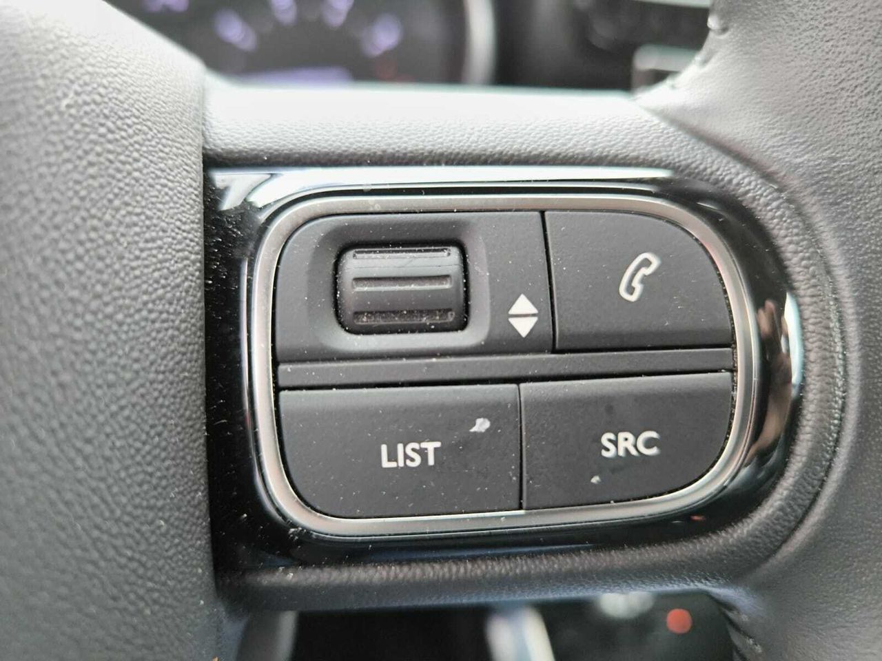 Citroën C3 Aircross BLUE HDI 120 CV EAT6 SHINE  - Foto 2