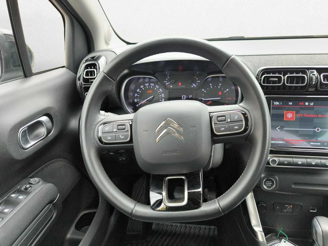Citroën C3 Aircross BLUE HDI 120 CV EAT6 SHINE  - Foto 2
