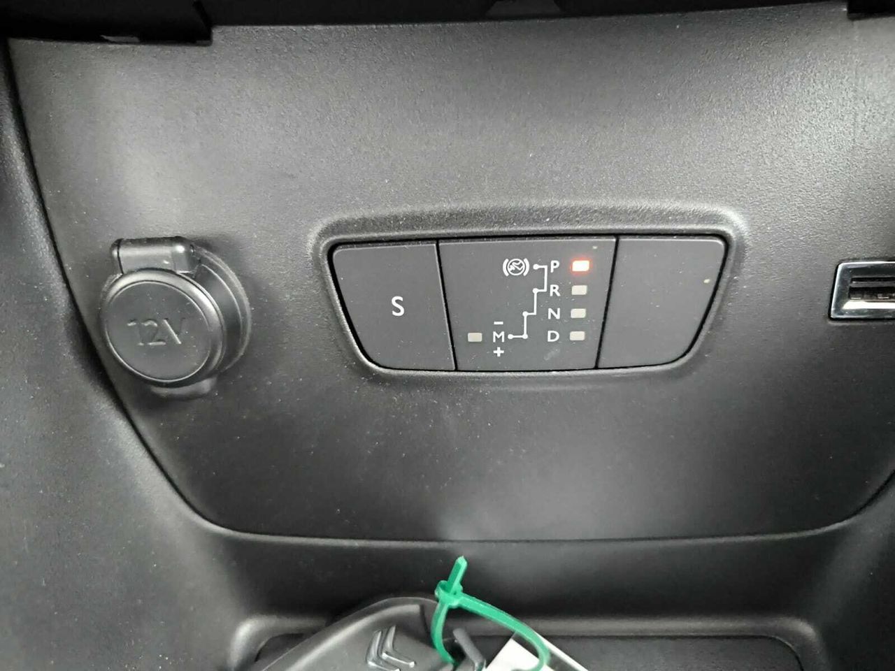 Citroën C3 Aircross BLUE HDI 120 CV EAT6 SHINE  - Foto 2