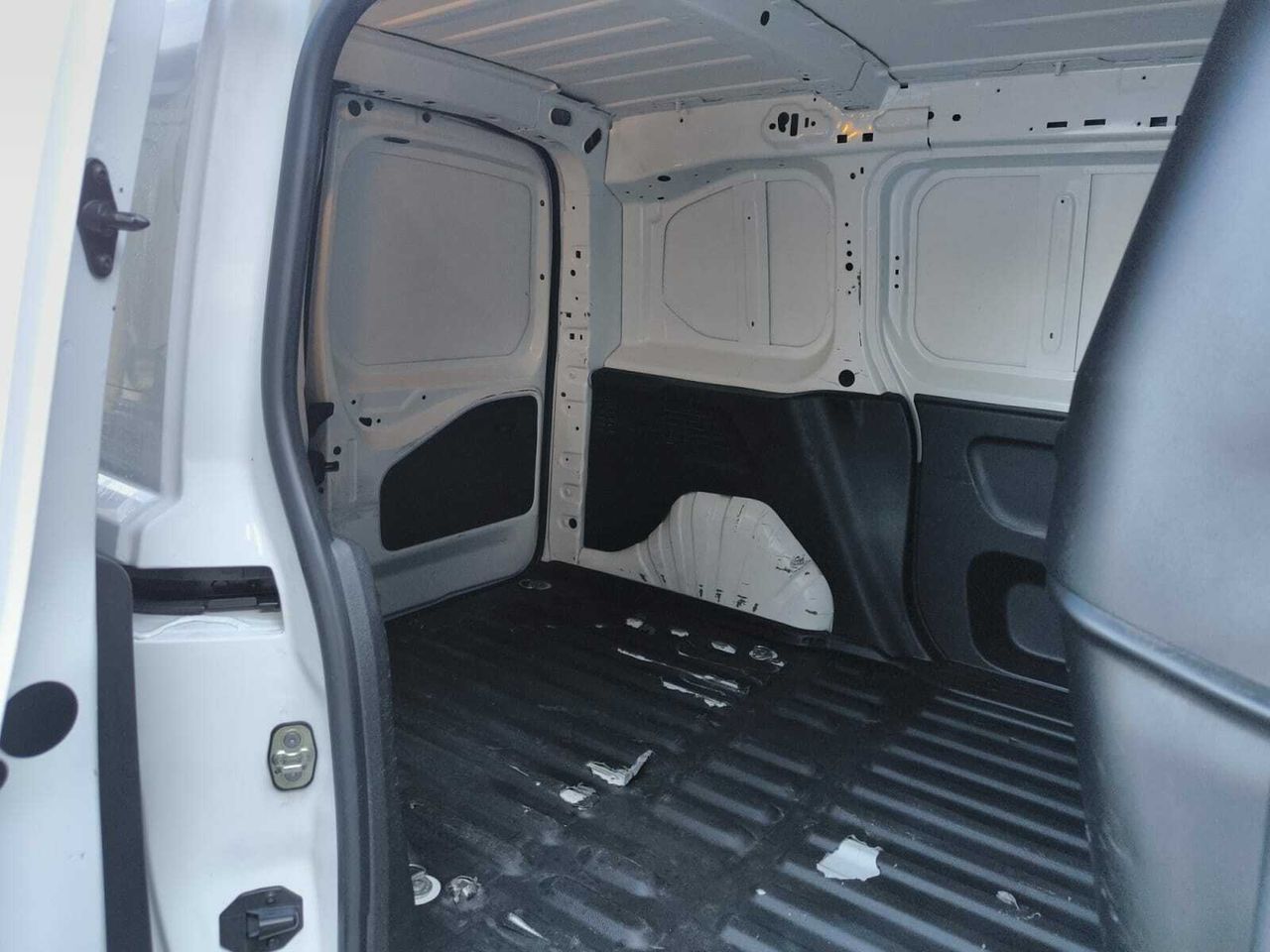 Peugeot Partner PREMIUM STANDARD 600 KG BLUE HDI 100 CV  - Foto 2