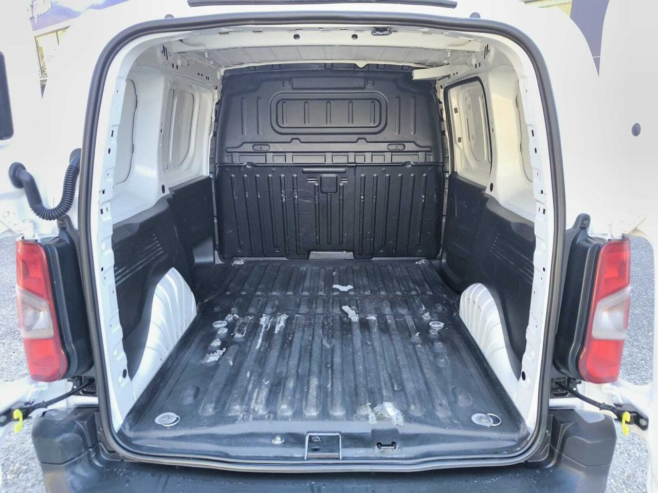 Peugeot Partner PREMIUM STANDARD 600 KG BLUE HDI 100 CV  - Foto 2