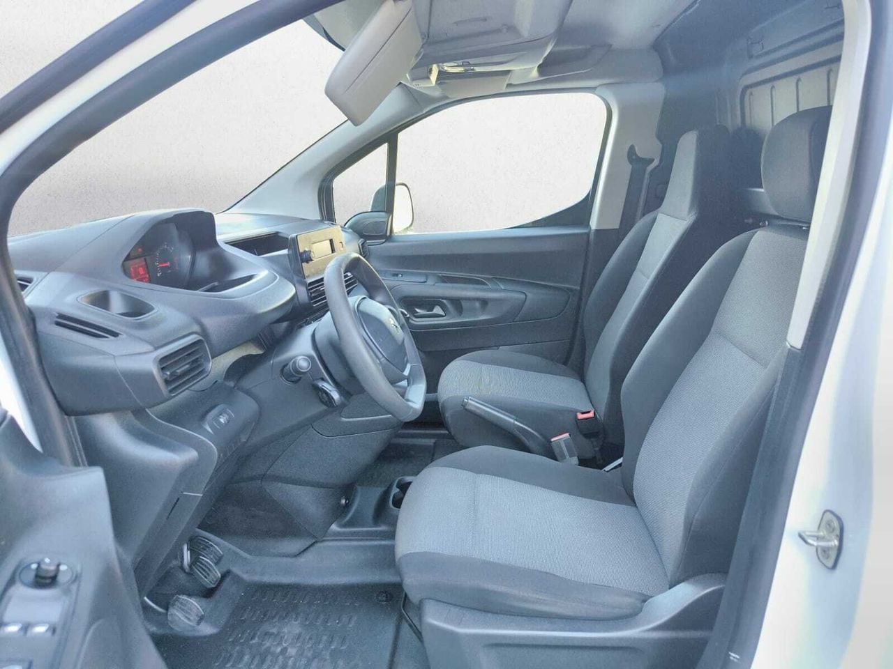 Peugeot Partner PRO STANDARD 600 KG BLUE HDI 100 CV  - Foto 2