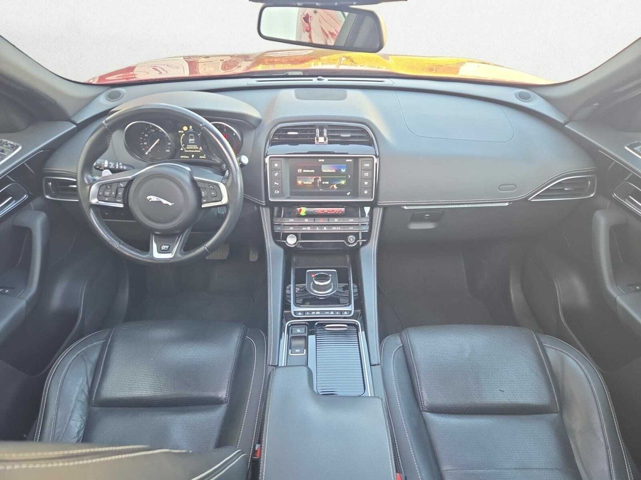 Jaguar F-Pace 2.0 L ID4 SPORT AWD AUTO 240 CV  - Foto 2