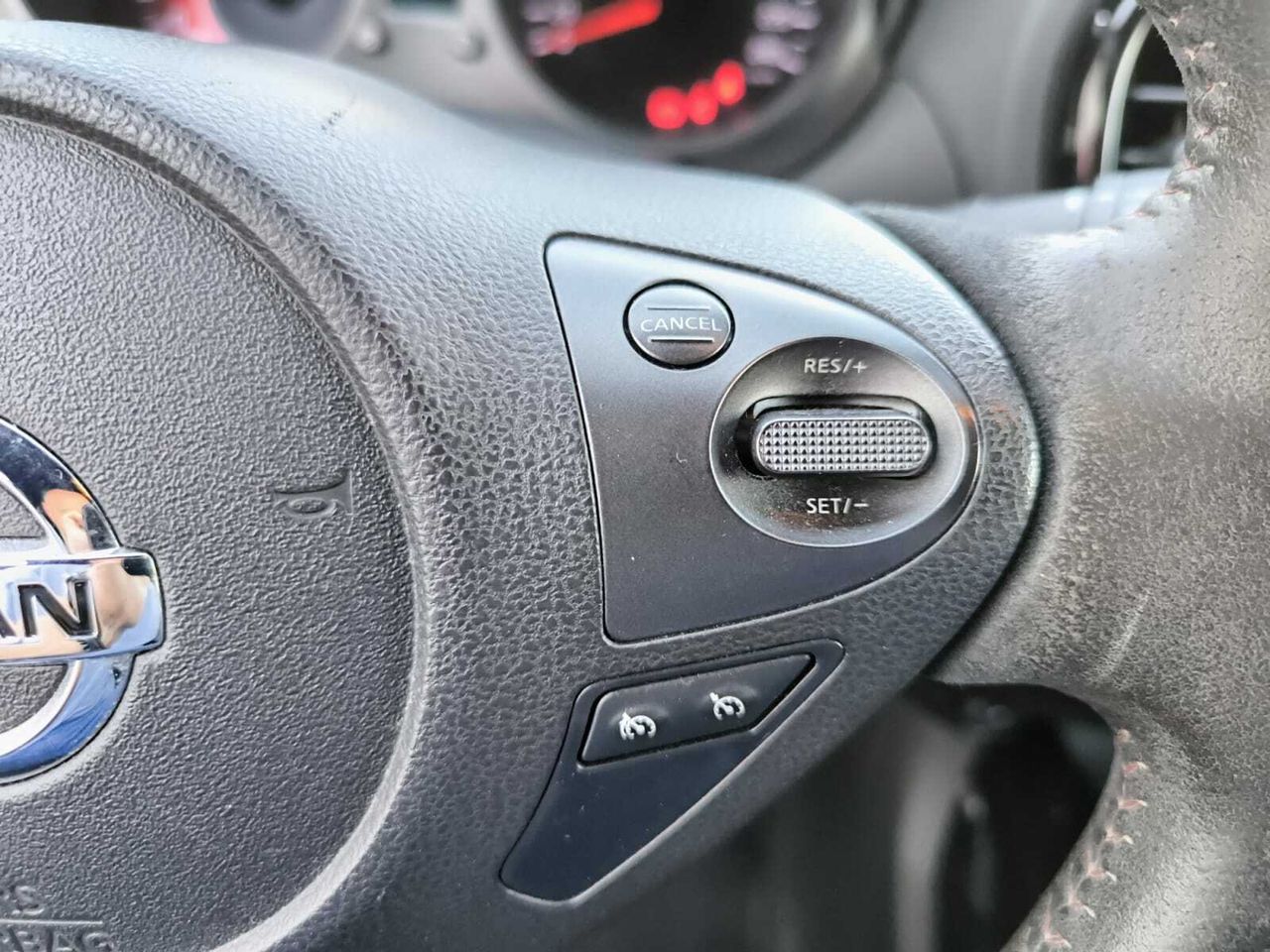 Nissan Juke 1.6 DIGT NISMO 4X2 200 CV  - Foto 2