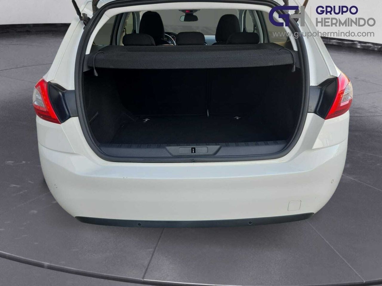 Peugeot 308 ACTIVE PACK BLUE HDI 100 CV  - Foto 2