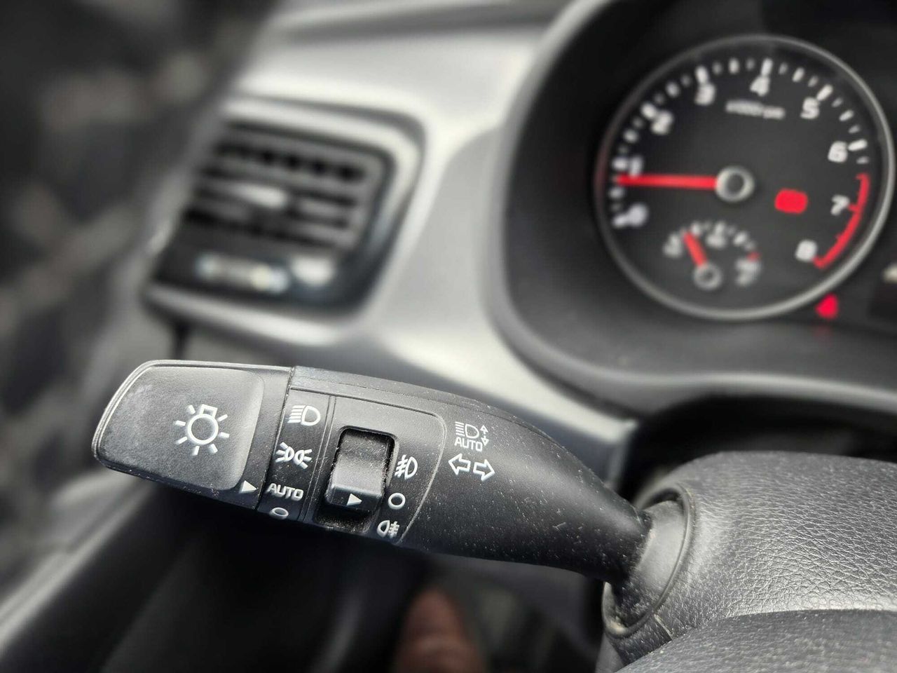 Kia Rio 1.2 DPI 84 CV DRIVE  - Foto 2