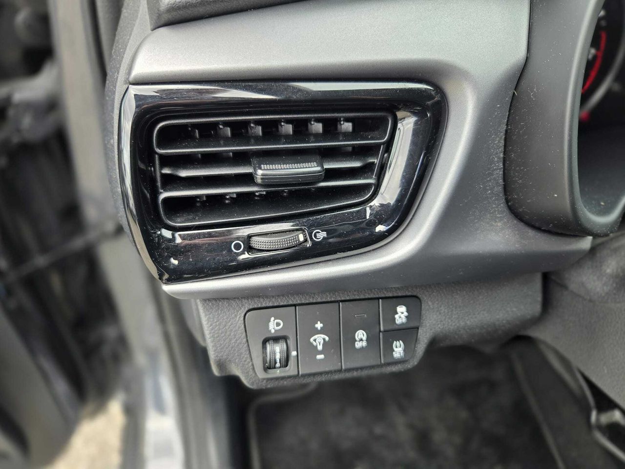 Kia Rio 1.2 DPI 84 CV DRIVE  - Foto 2