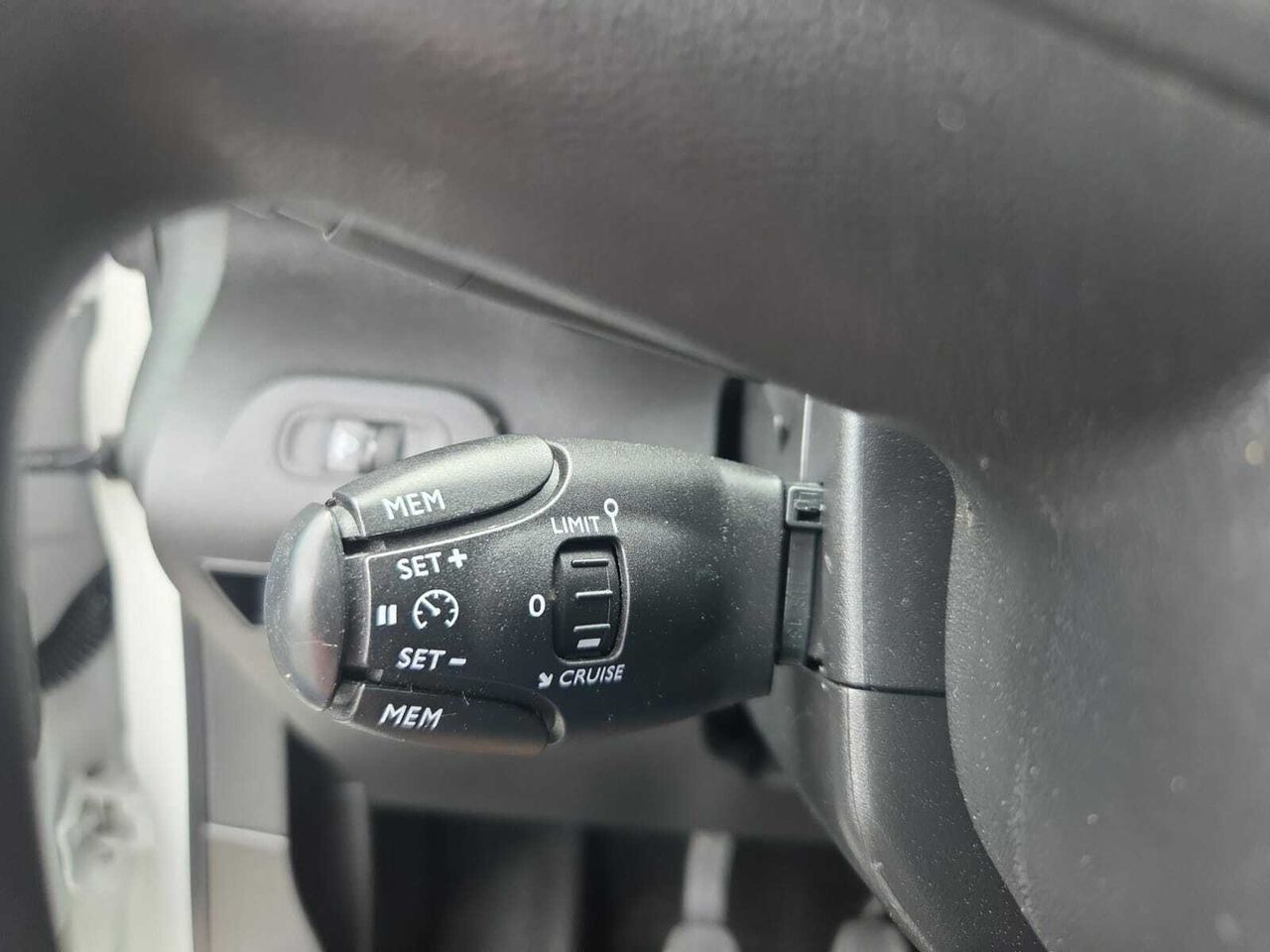 Citroën Berlingo TALLA M BLUE HDI 100 CV LIVE PACK  - Foto 2