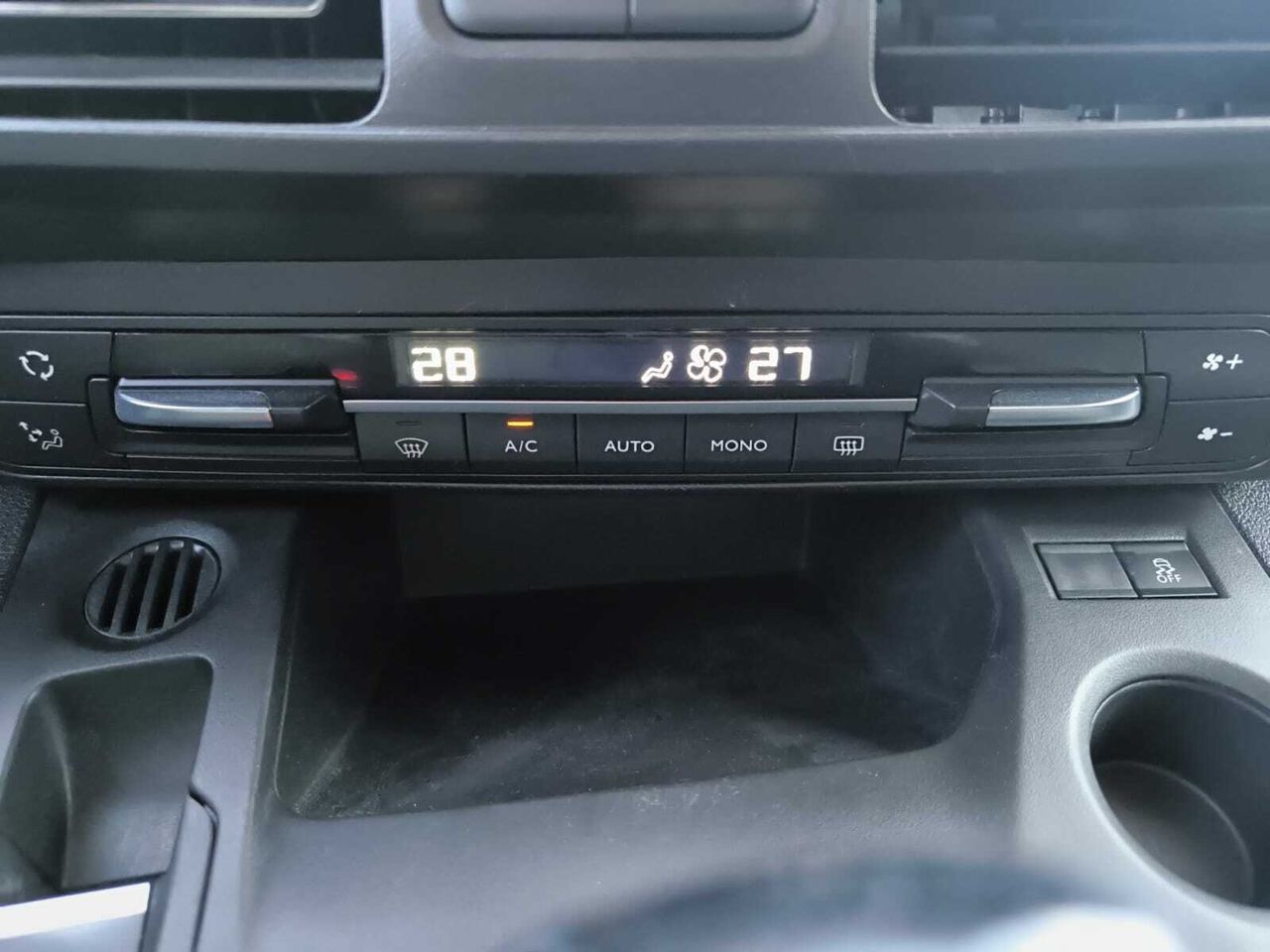 Citroën Berlingo TALLA M BLUE HDI 130 CV SHINE  - Foto 2