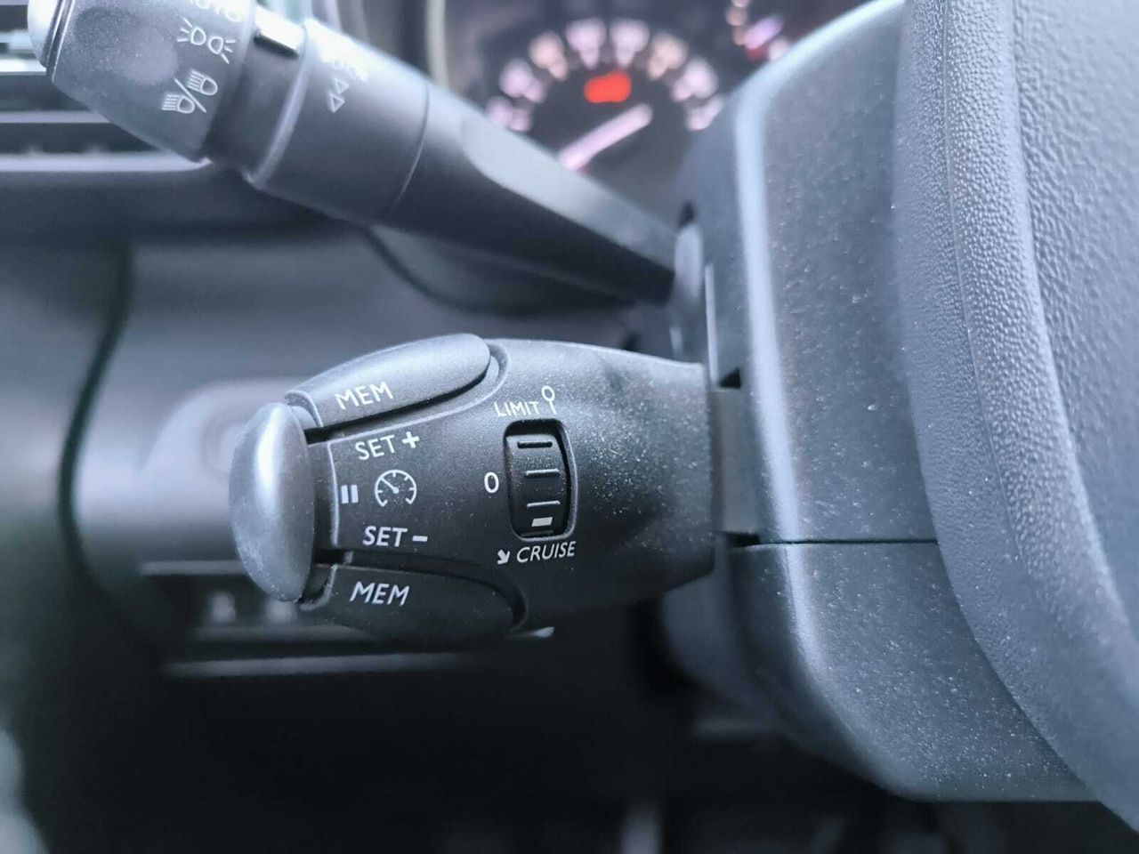 Citroën Berlingo TALLA M BLUE HDI 130 CV SHINE  - Foto 2