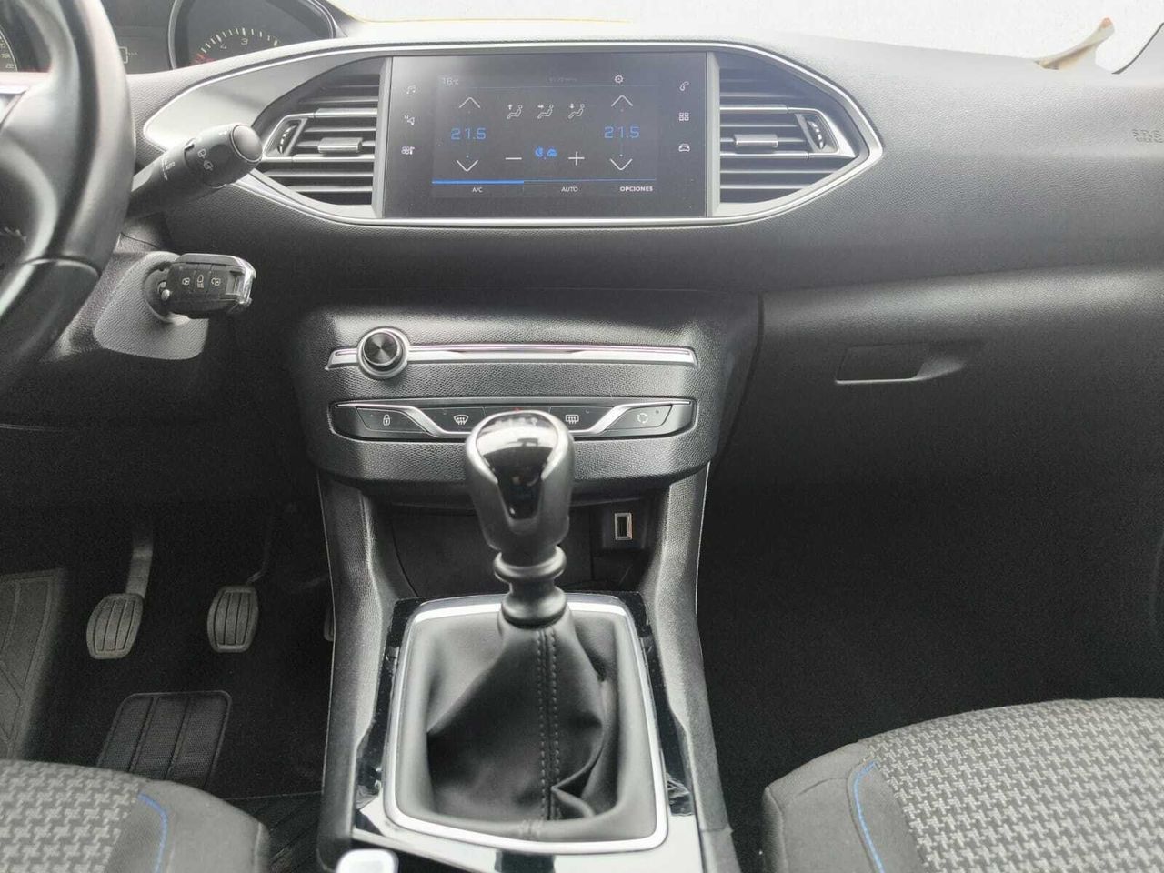Peugeot 308 SW STYLE BLUE HDI 100 CV 6VEL  - Foto 2