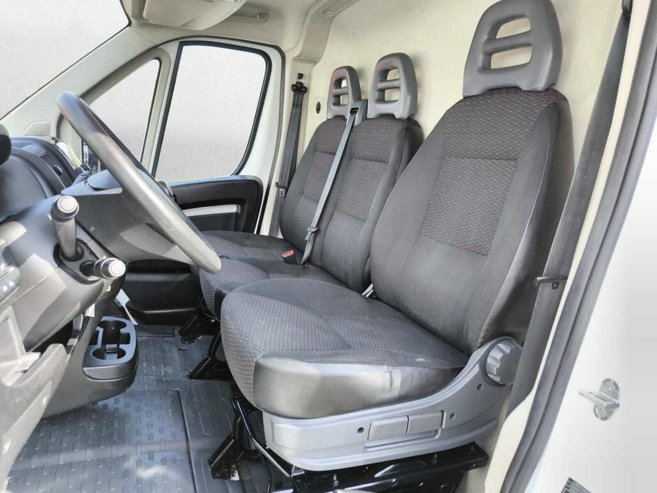 Peugeot Boxer FG 333 L2 H2 BLUE HDI 120 CV  - Foto 2