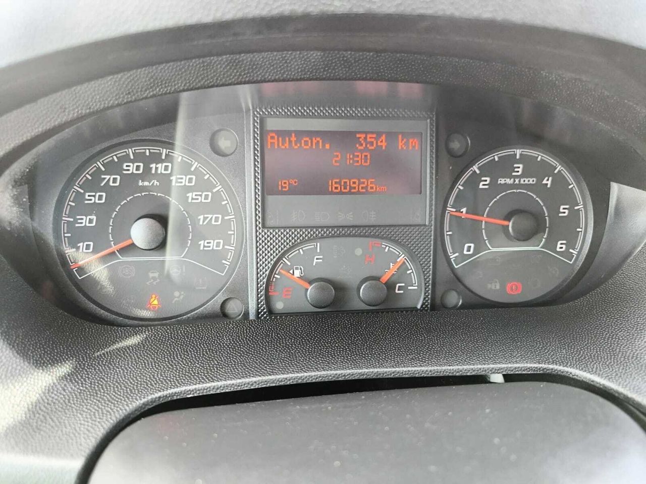 Peugeot Boxer FG 333 L2 H2 BLUE HDI 120 CV  - Foto 2