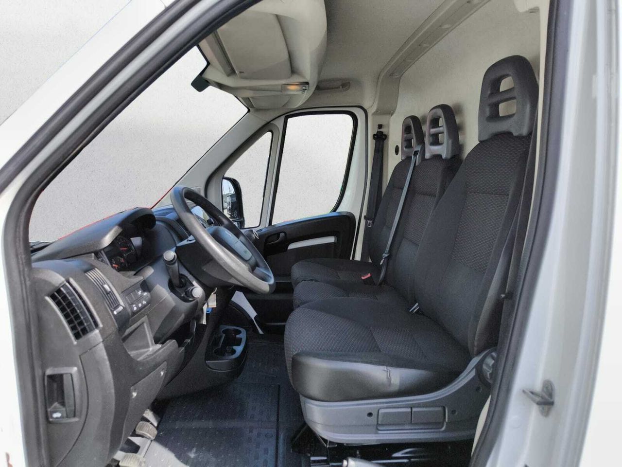 Peugeot Boxer FG 333 L2 H2 BLUE HDI 120 CV  - Foto 2