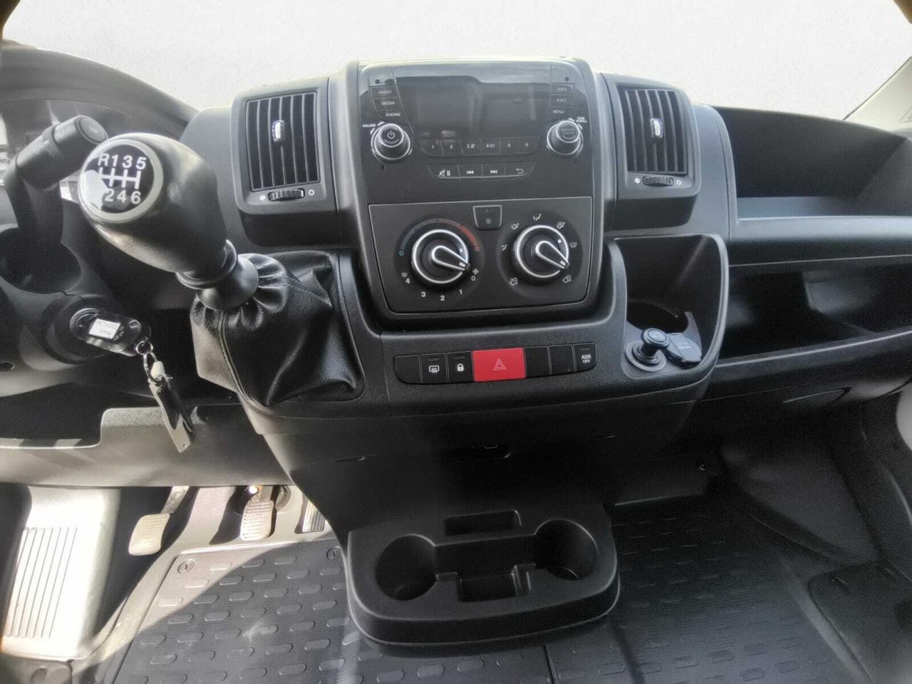 Peugeot Boxer FG 333 L2 H2 BLUE HDI 120 CV  - Foto 2