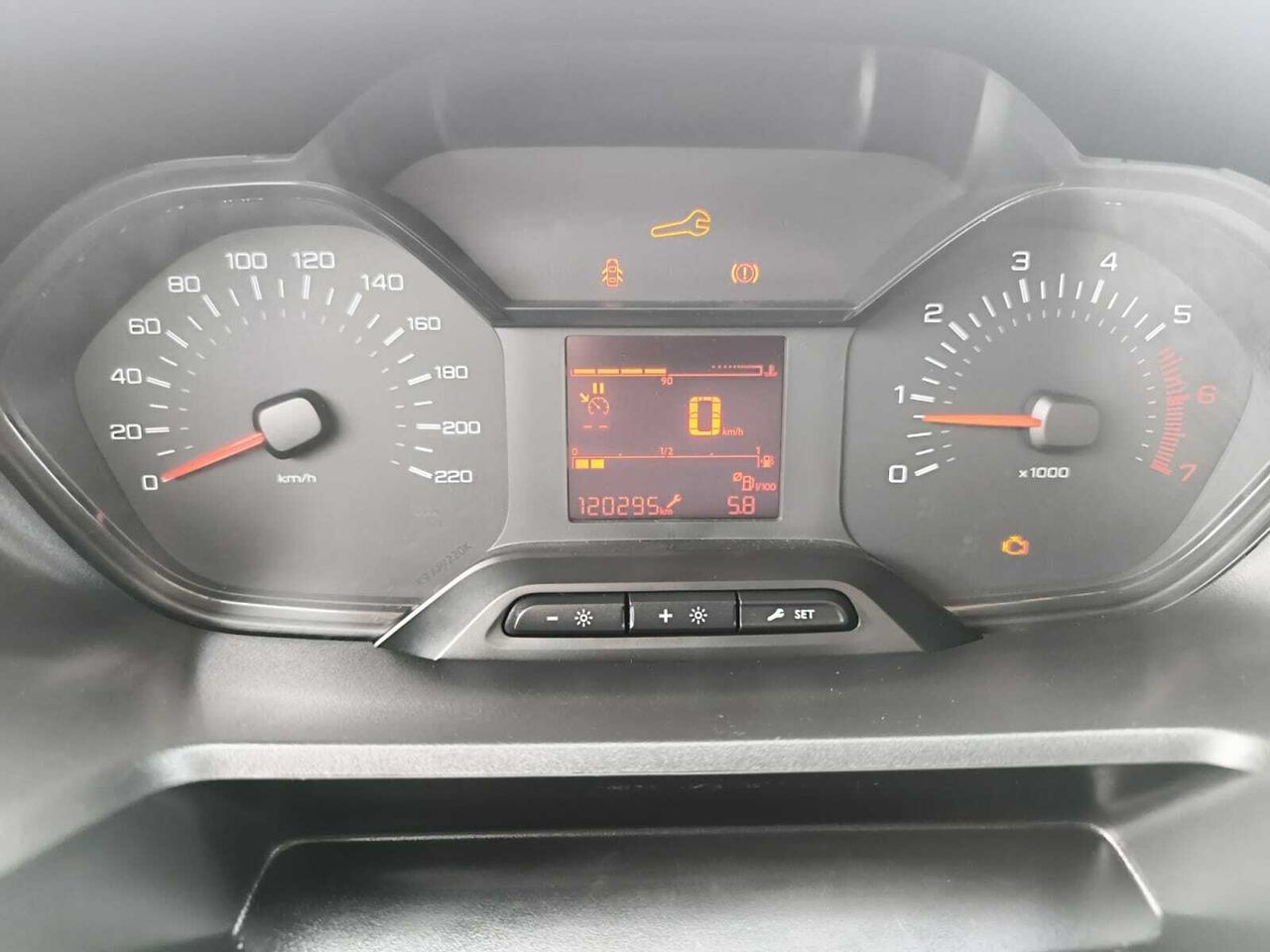 Peugeot Partner FG PRO STANDARD 600 KG BLUE HDI 100 CV  - Foto 2