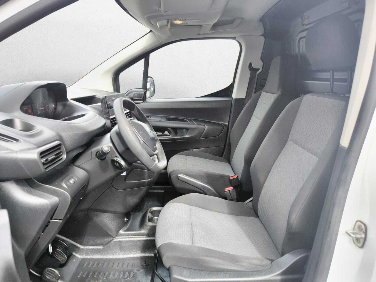 Peugeot Partner FG PRO STANDARD 600 KG BLUE HDI 100 CV  - Foto 2