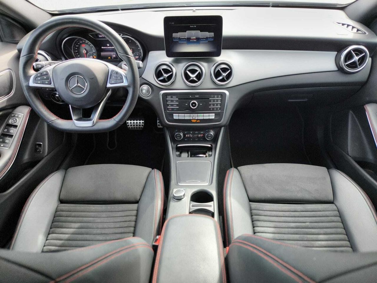 Mercedes GLA 200 D AMG LINE + PAQ ADVANTAGE+ SMARTPHONE INTEGRADO  - Foto 2