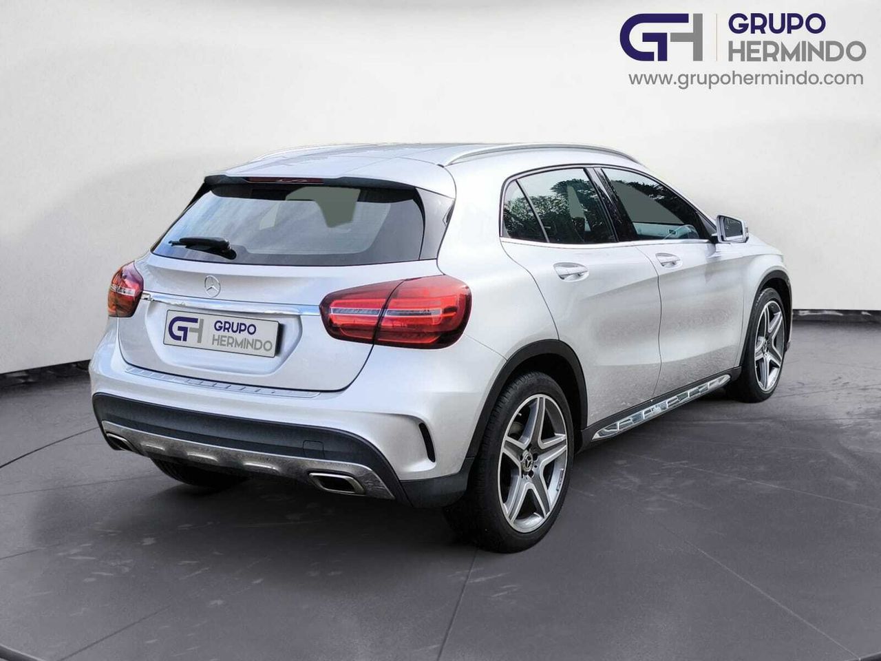 Mercedes GLA 200 D AMG LINE + PAQ ADVANTAGE+ SMARTPHONE INTEGRADO  - Foto 2