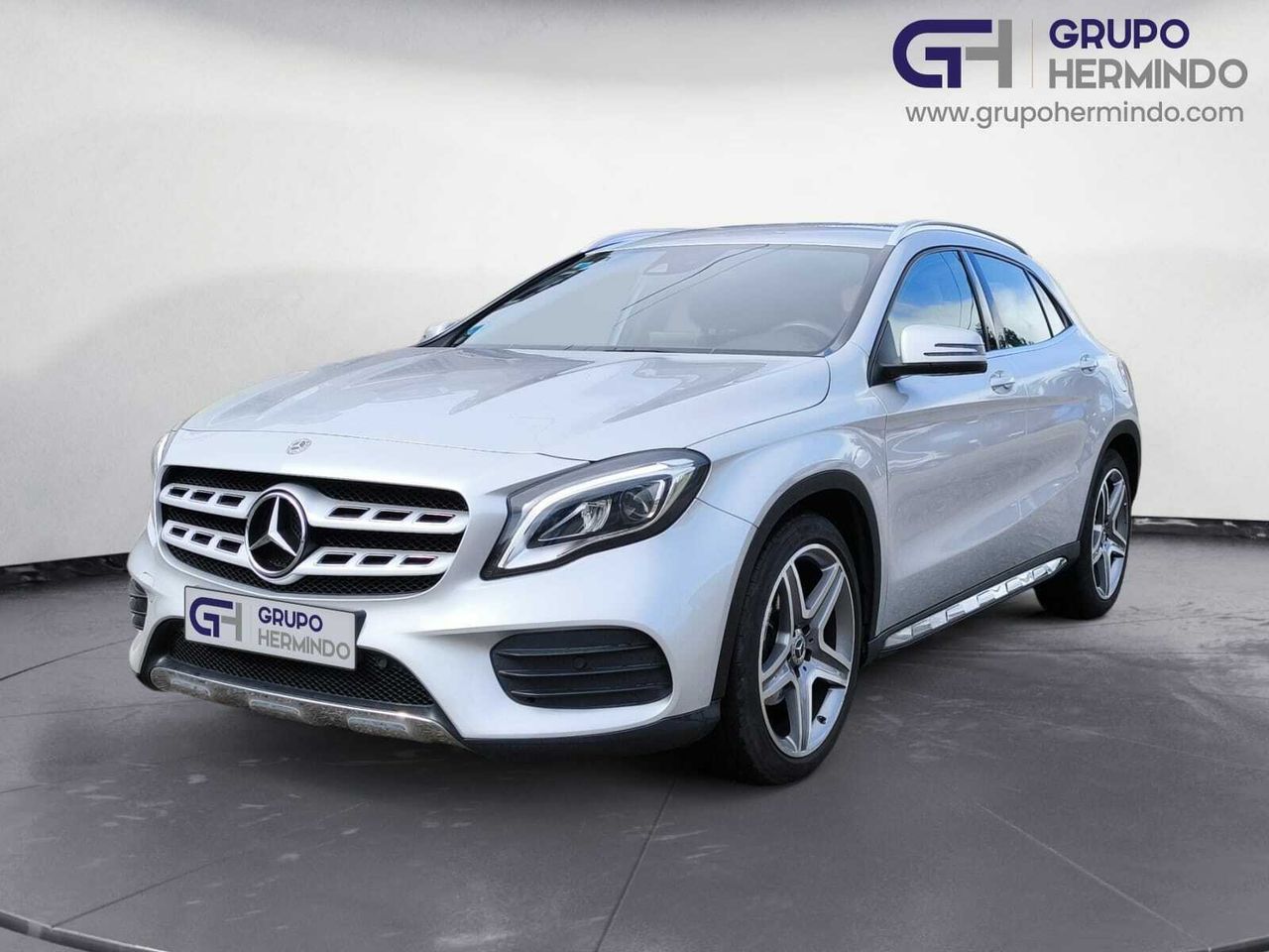 Mercedes GLA 200 D AMG LINE + PAQ ADVANTAGE+ SMARTPHONE INTEGRADO  - Foto 2