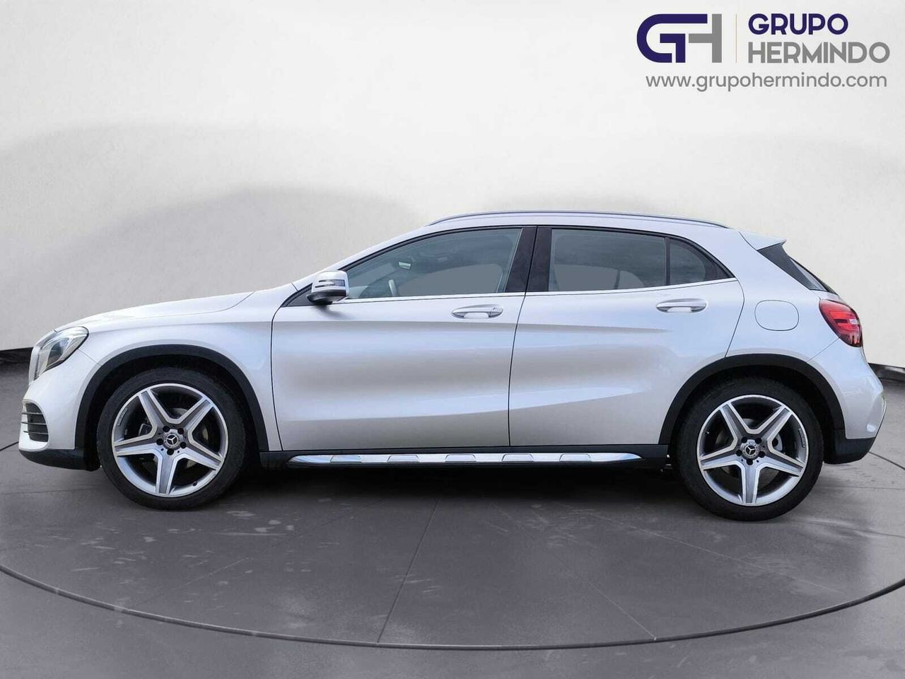 Mercedes GLA 200 D AMG LINE + PAQ ADVANTAGE+ SMARTPHONE INTEGRADO  - Foto 2