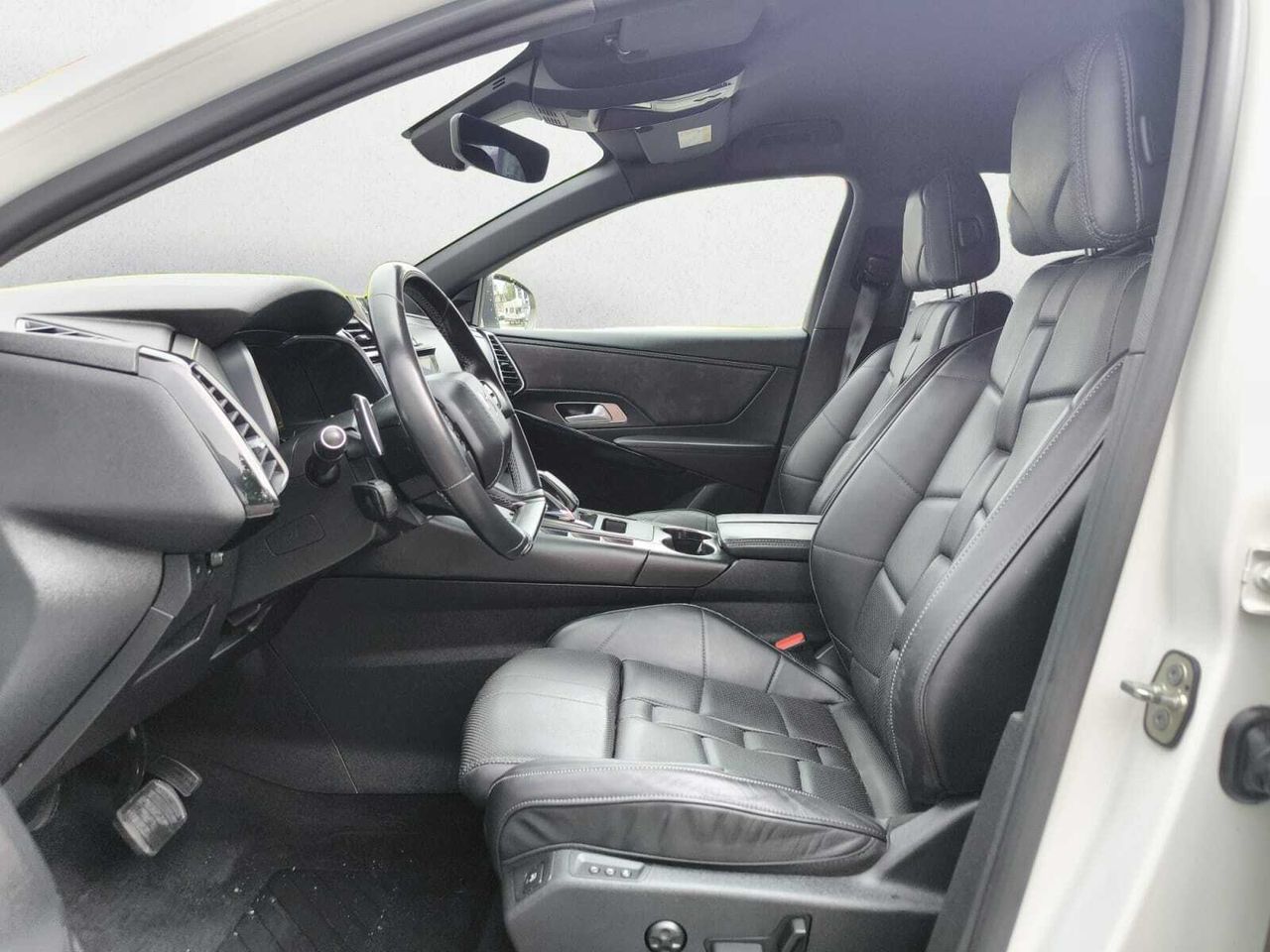 DS Automobiles DS 7 CROSSBACK GRAND CHIC BLUE HDI 180 CV EAT8  - Foto 2