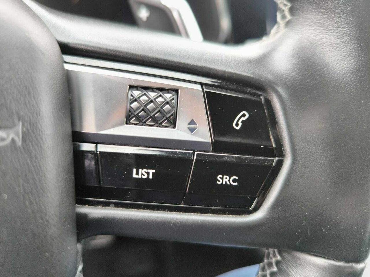 DS Automobiles DS 7 CROSSBACK GRAND CHIC BLUE HDI 180 CV EAT8  - Foto 2