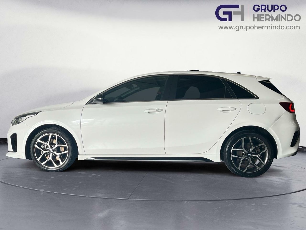 Kia Ceed 1.4 TGDI GT LINE 140 CV  - Foto 2