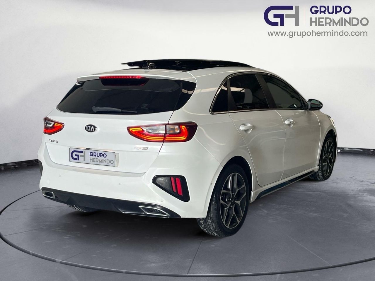 Kia Ceed 1.4 TGDI GT LINE 140 CV  - Foto 2