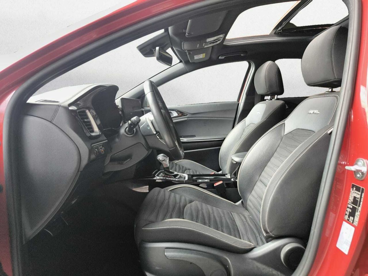 Kia Ceed 1.5 MHEV 160 CV GT-LINE DCT  - Foto 2