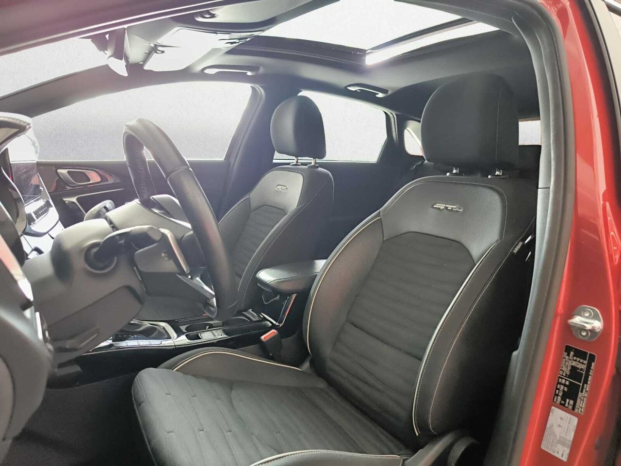 Kia Ceed 1.5 MHEV 160 CV GT-LINE DCT  - Foto 2