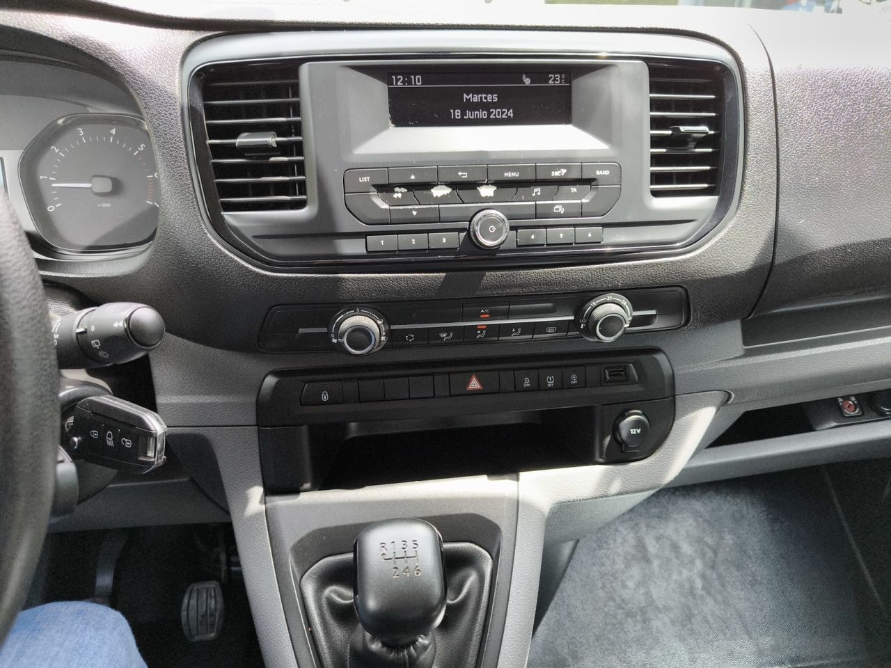 Citroën Jumpy COMBI TALLA M BLUE HDI 120 CV CONFORT  - Foto 2