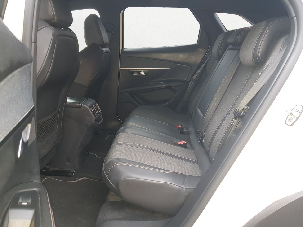 Peugeot 3008 GT-LINE 1.5 BLUE HDI 130 CV  - Foto 2