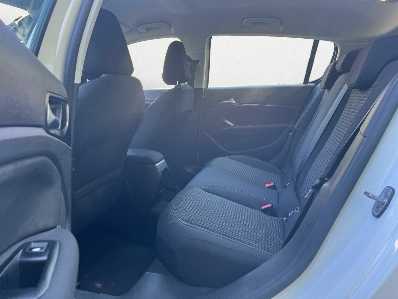 Peugeot 308 ACTIVE PACK BLUE HDI 130 CV  - Foto 2