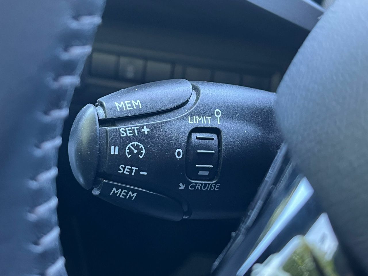 Peugeot 308 ACTIVE PACK BLUE HDI 130 CV  - Foto 2