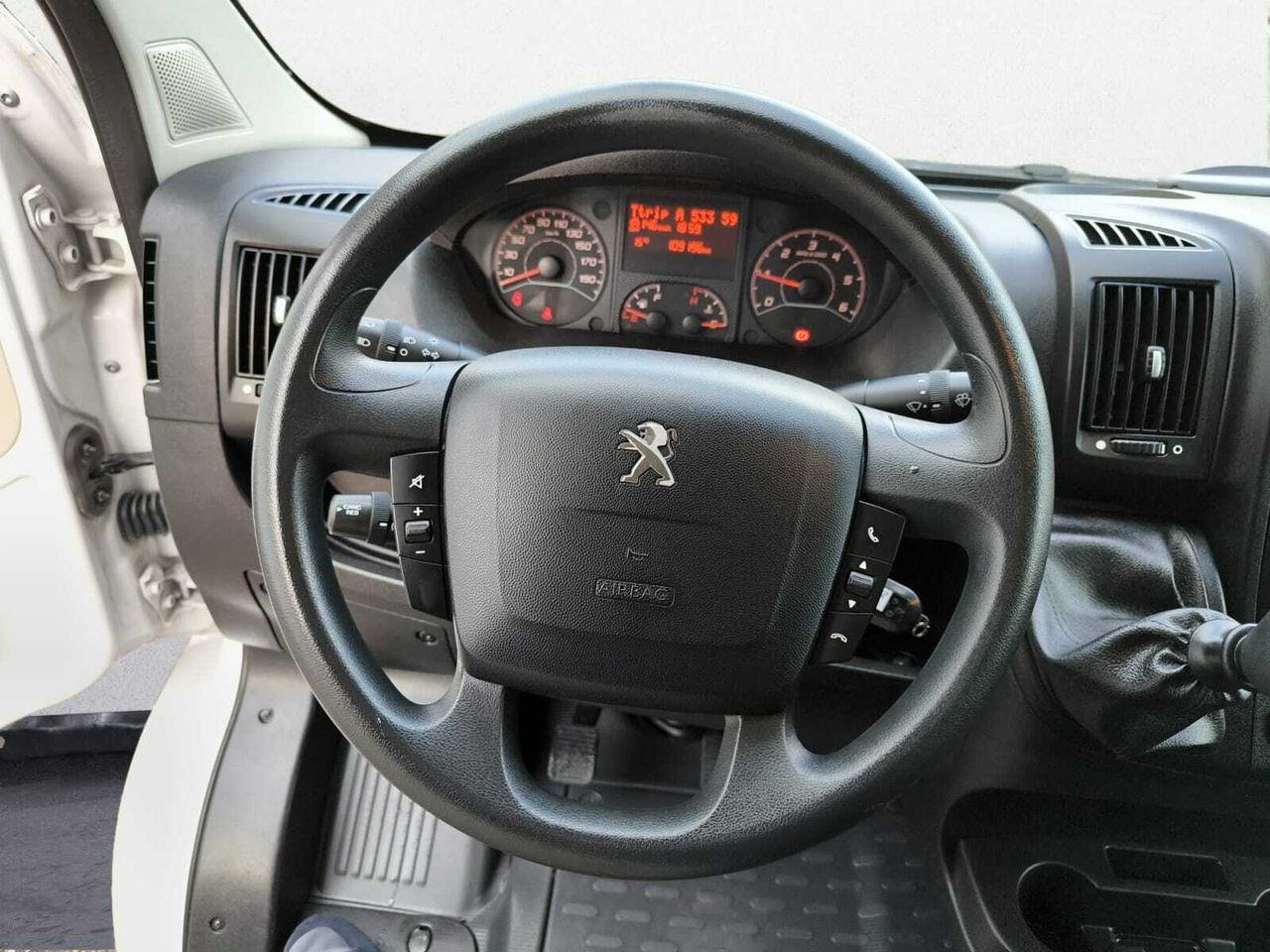 Peugeot Boxer 335 L2 H2 2.2 BLUE HDI 140 CV  - Foto 2